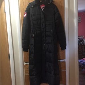 Canada Weathergear black full length down jacket!